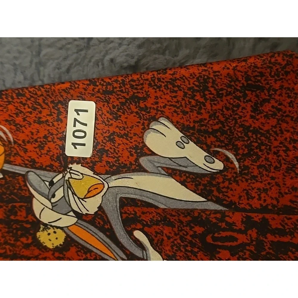 1993 Bugs Bunny Basketball Tie Looney Tunes Mania Novelty Silk 90s